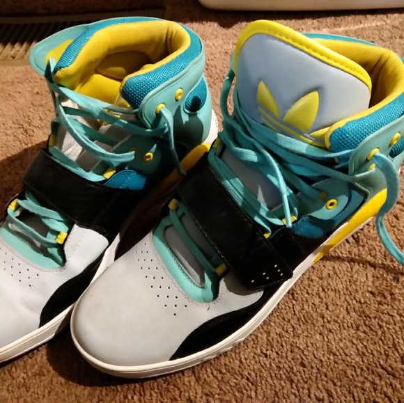 Men's adadis - Picture 2 of 2